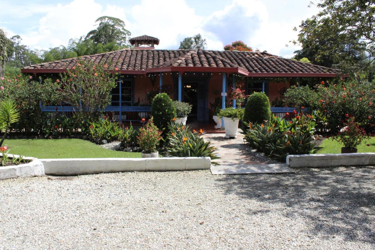 Llanogrande  Ecohotel La Masia מראה חיצוני תמונה