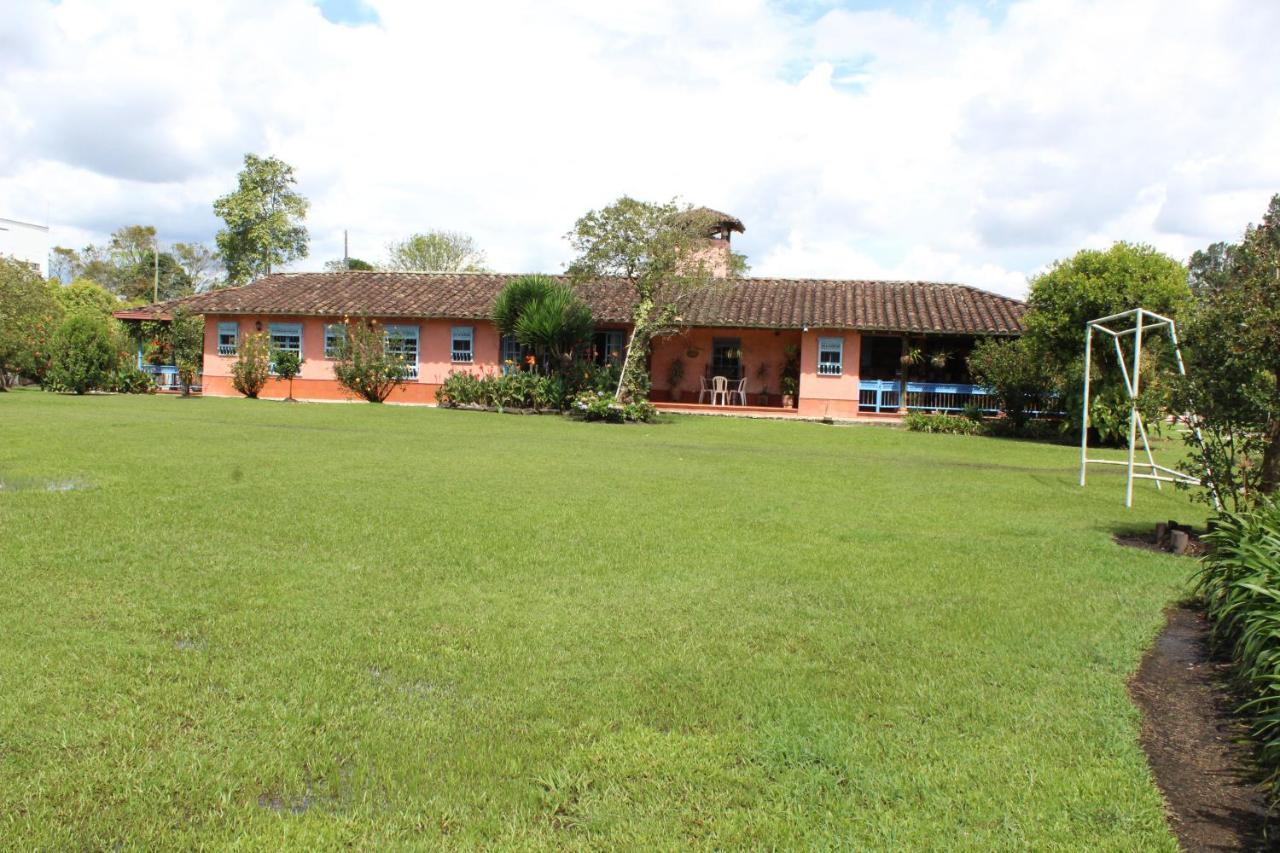 Llanogrande  Ecohotel La Masia מראה חיצוני תמונה
